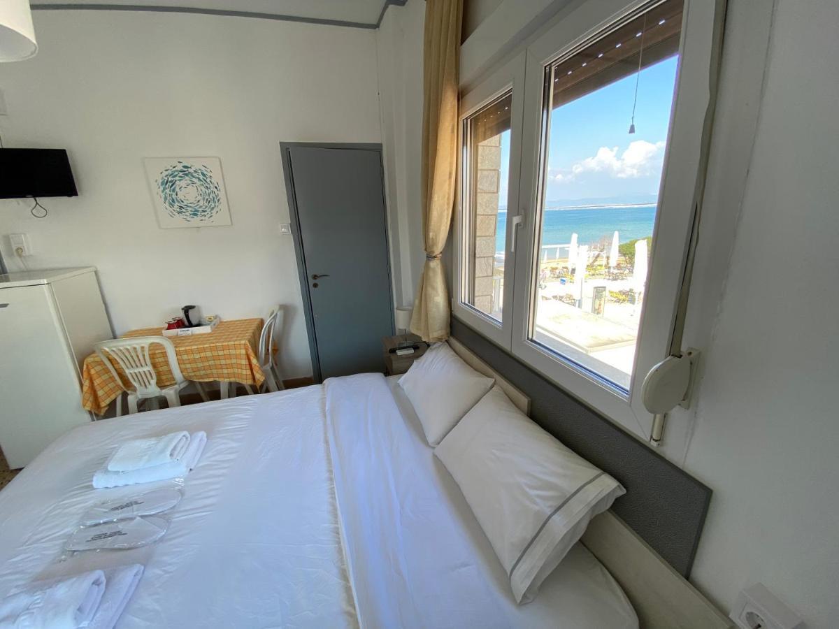 Sunset View Rooms Айя-Тріас Екстер'єр фото